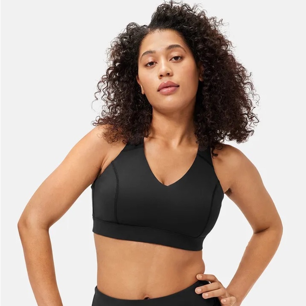Outdoor Voices Circuit Bra S/M D cup in Black, like new.